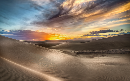 Tramonto-deserto-del-Gobi-Mongolia.png