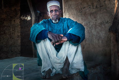 Interno casa villaggio Senegal Africa.png