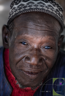 Uomo Senegal Africa.png